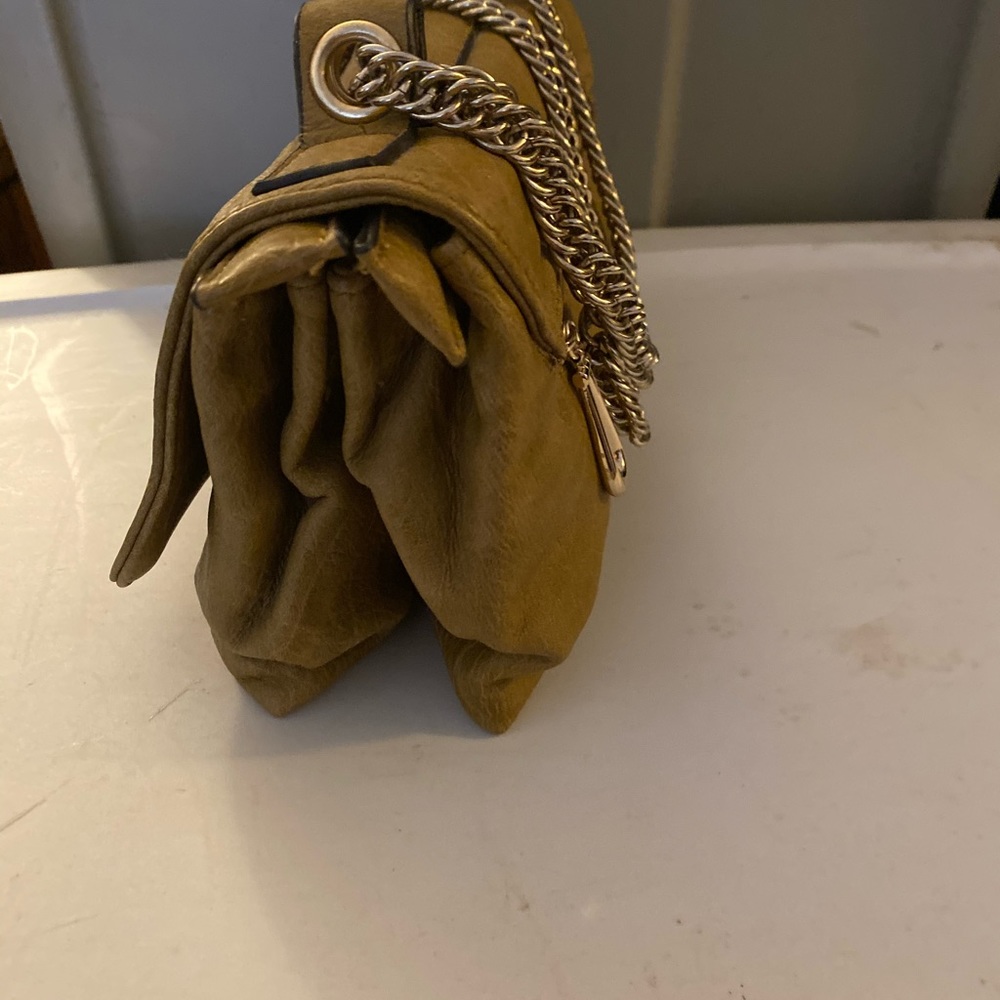 Adjustable Chain Strap Bag - Picture 4 of 6